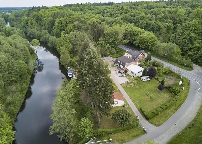 In Mit Terrasse بيت للعطل